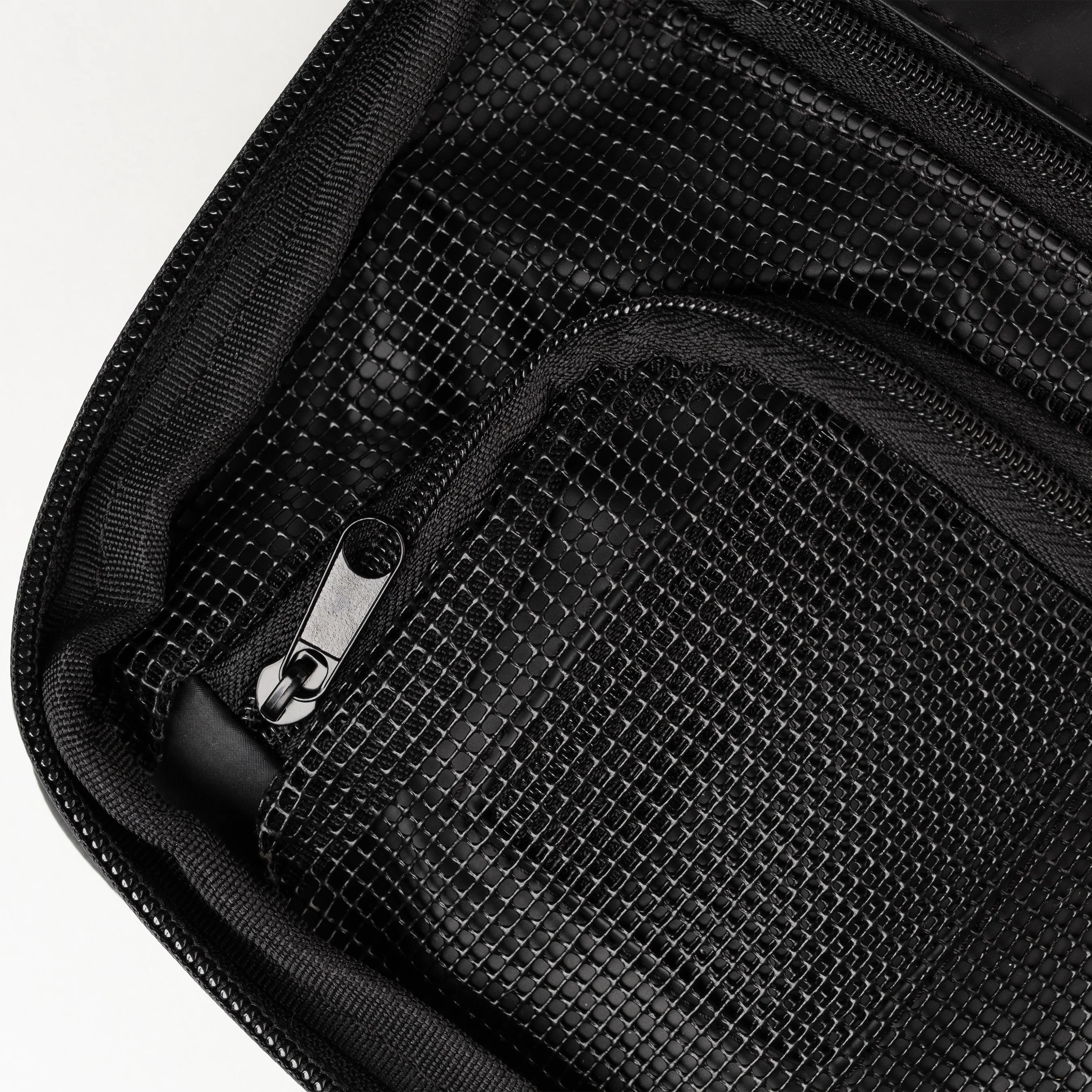 Slim™ Toiletry Bag - Image 8